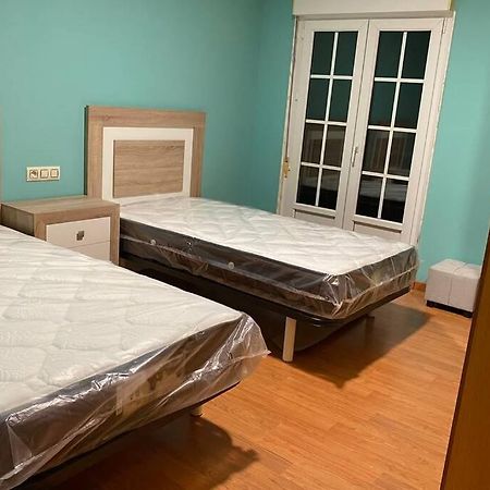 Apartamento De 4 Dormitorios En Camarinas Bagian luar foto