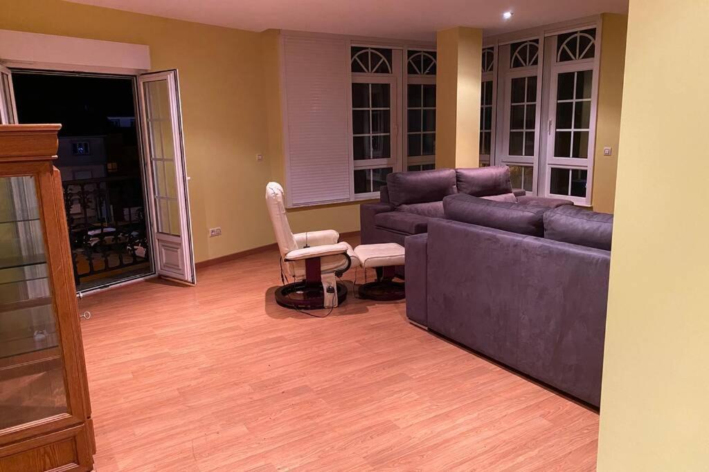 Apartamento De 4 Dormitorios En Camarinas Bagian luar foto