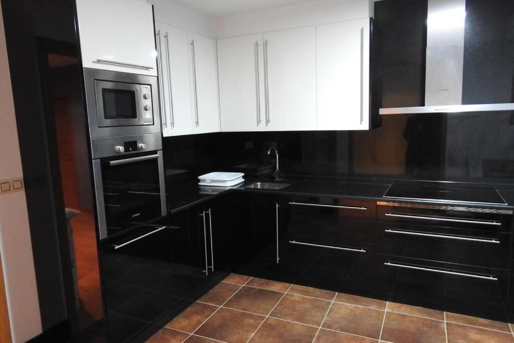 Apartamento De 4 Dormitorios En Camarinas Bagian luar foto